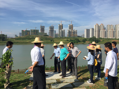 南宁市建宁水务投资集团有限责任公司集团董事长带队视察我公司邕江综合整治和开发利用工程监理工作